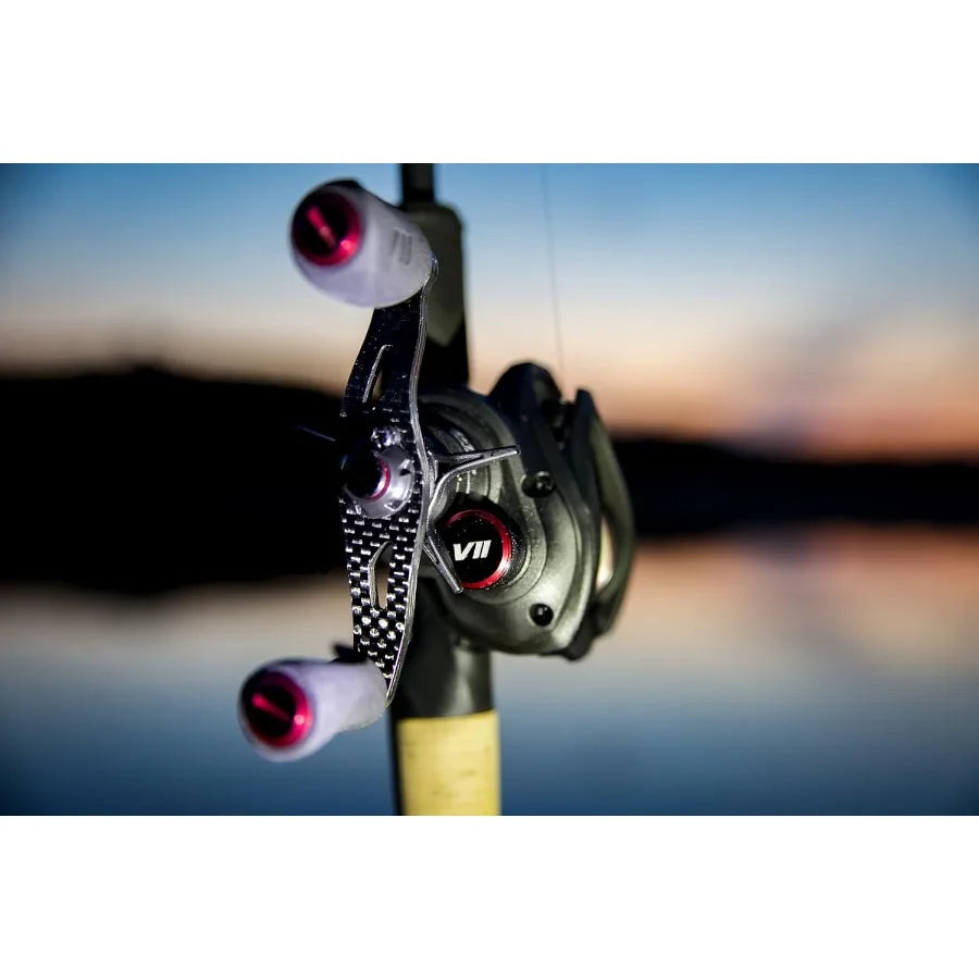 Casting Reel Designed for Optimal Performance in Fishing Applications: Combines Exceptional Castability Fluid Smoothness and